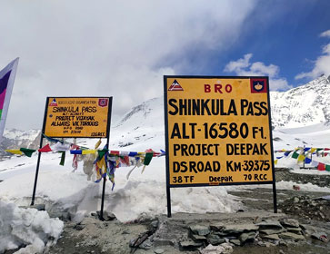 Manali To Shinkula Pass Taxi Service